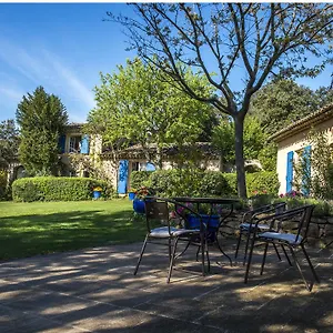 Bed & Breakfast La Ferme, Saint-Marc-Jaumegarde